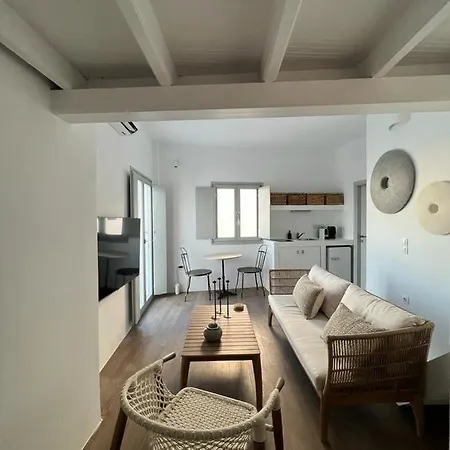 Amarone House, Paros * ナウサ